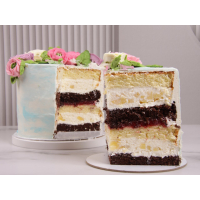 Торт ИЗАБЕЛЬ с клубникой и ананасом 2500 гр Торт ИЗАБЕЛЬ с клубникой и ананасом 2500 гр