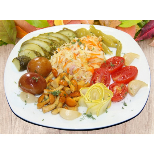 Бочонок солений с грибами