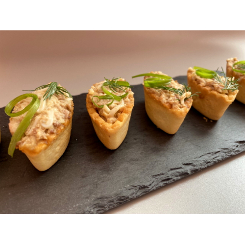 Тарталетка с печенью трески