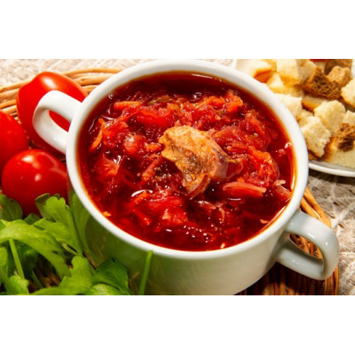 Борщ с говядиной и сметаной Борщ с говядиной и сметаной